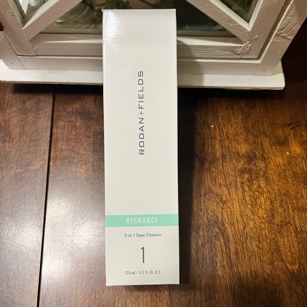 Rodan + Fields Recharge 3-in-1 Super Cleanser, new in box